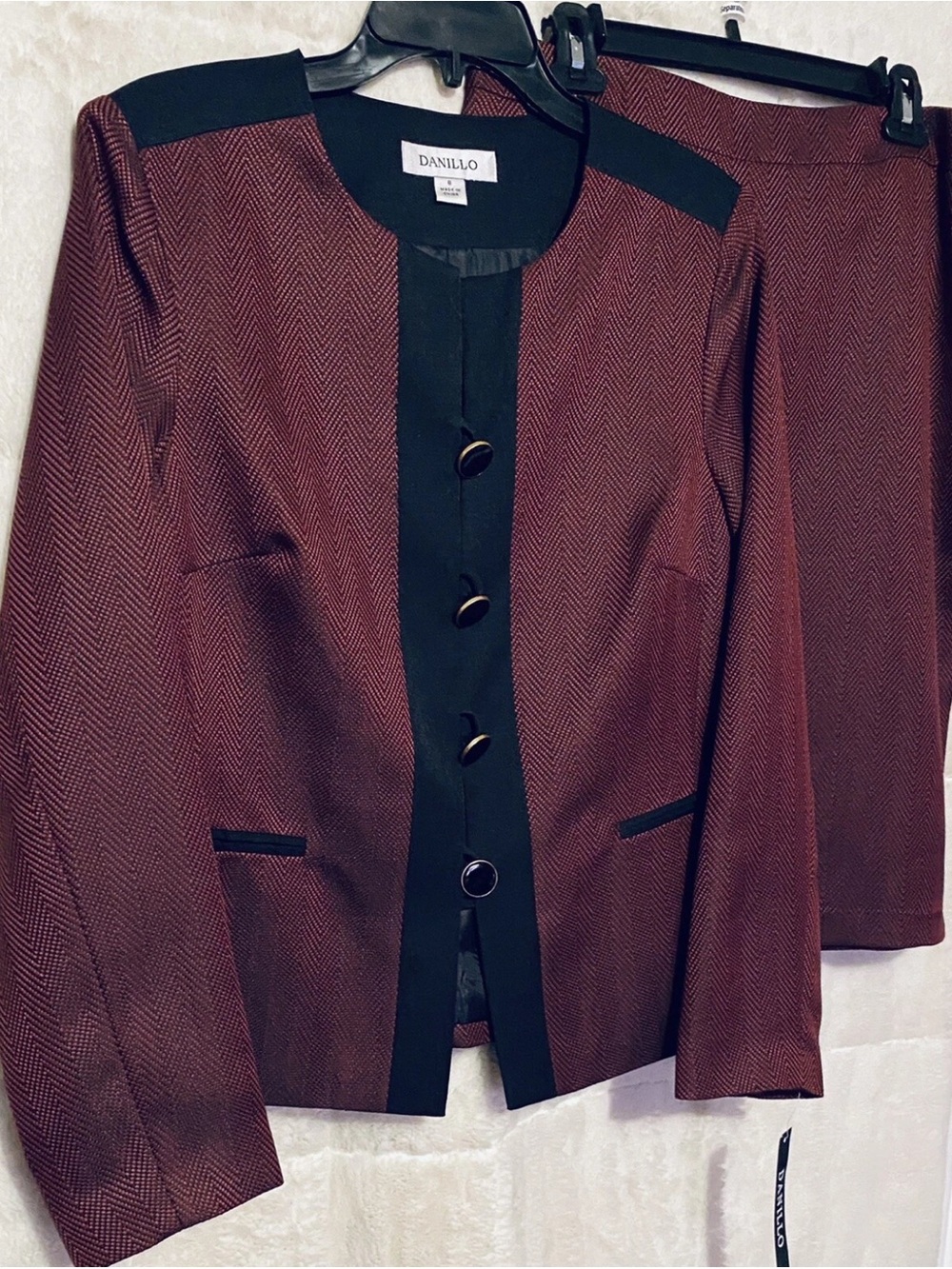NWT DANILLO Women's Burgundy & Black Herringbone SUIT Skirt w/Jacket Size 8